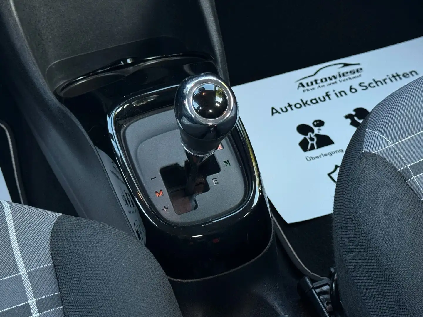 Vehicle image, number 18