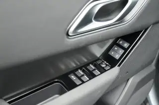 Vehicle image thumbnail, number 15