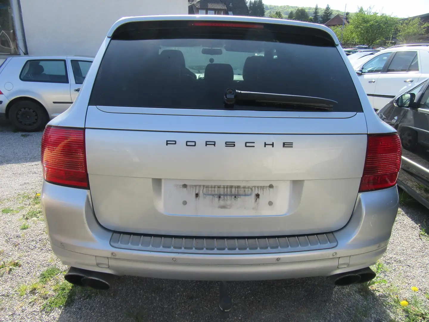 Vehicle image, number 6
