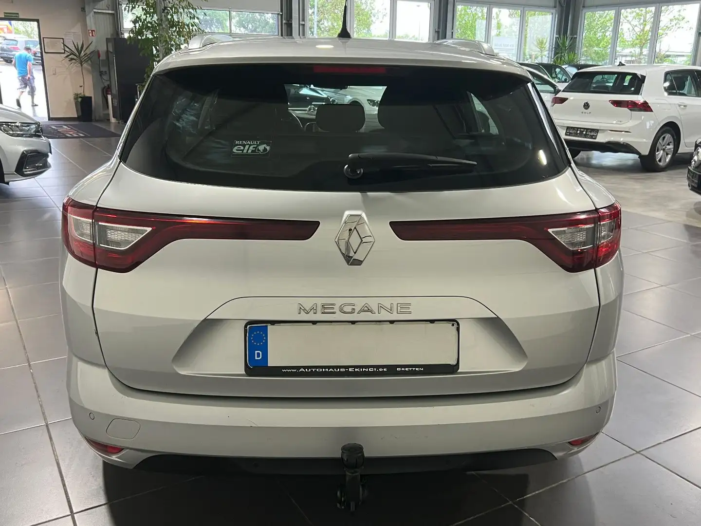 Vehicle image, number 8