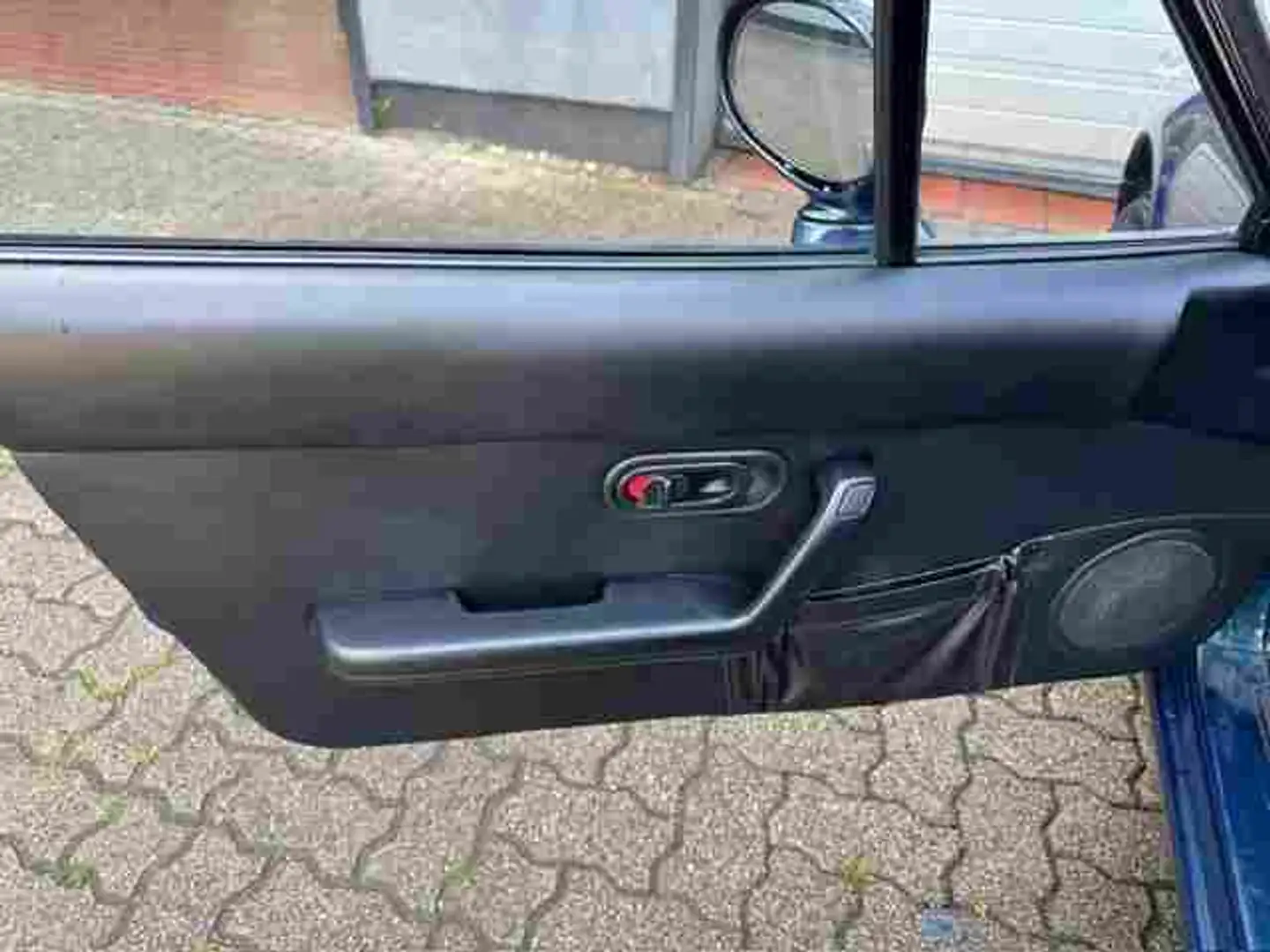 Vehicle image, number 9