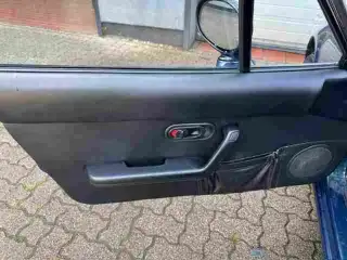 Vehicle image thumbnail, number 9