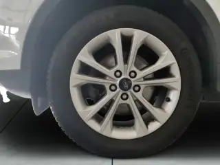 Vehicle image thumbnail, number 4