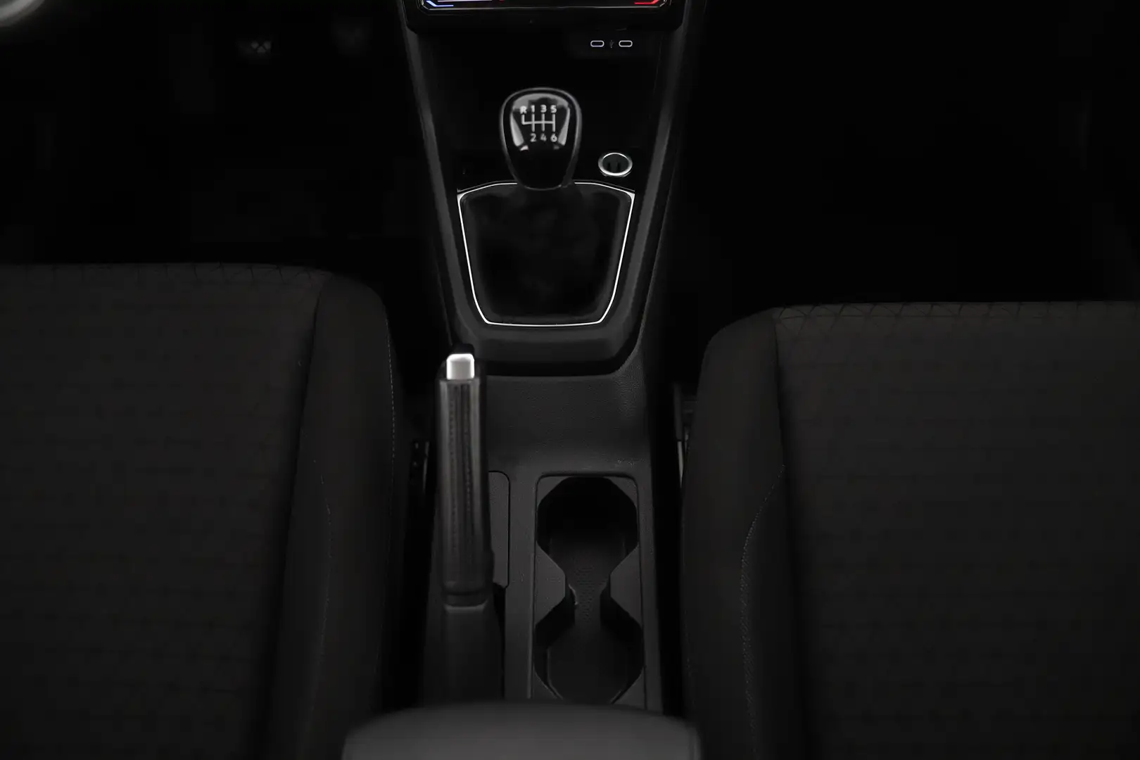 Vehicle image, number 14