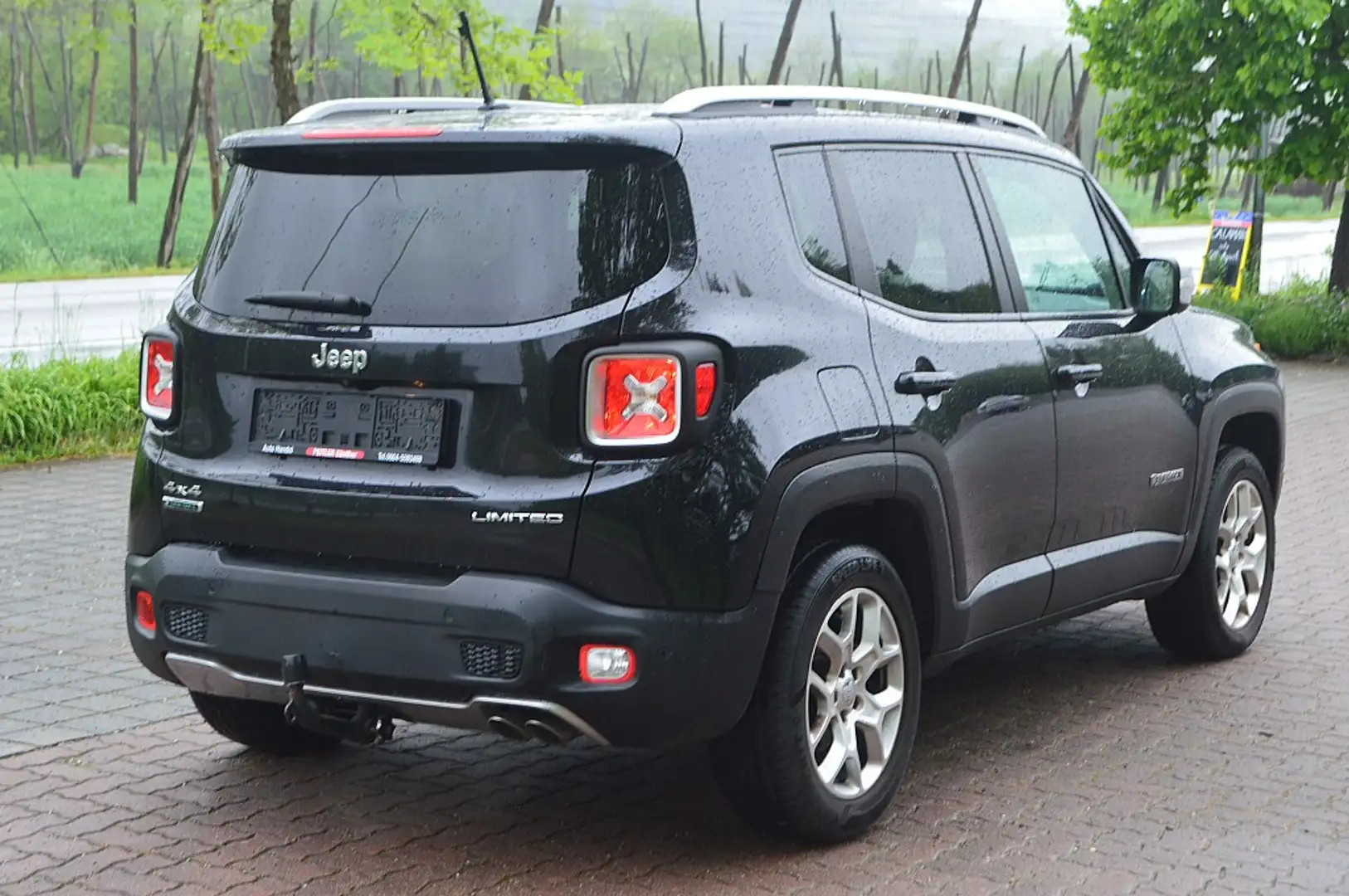 Vehicle image, number 5