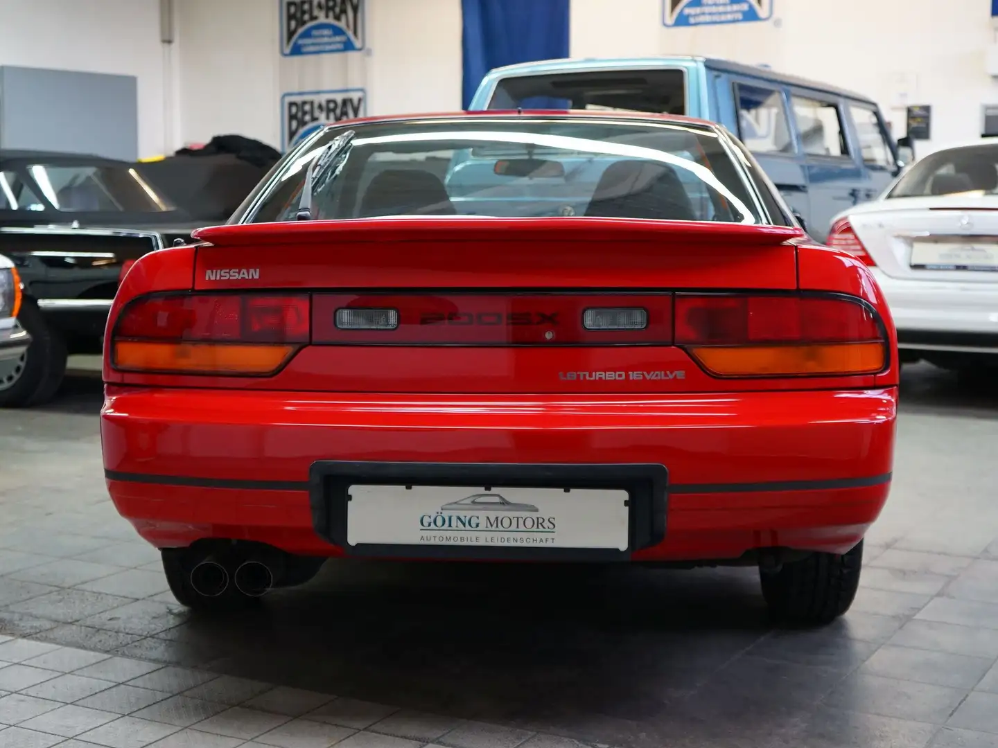 Vehicle image, number 13