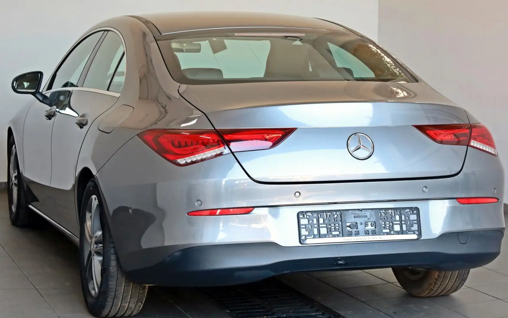 Vehicle image, number 8