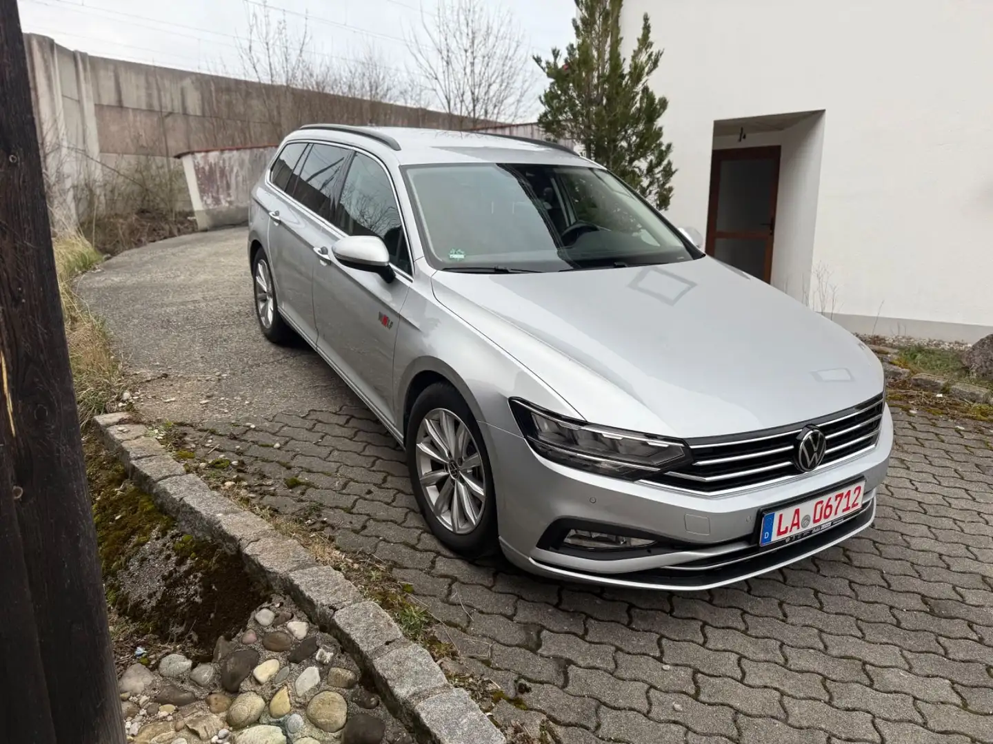 Vehicle image, number 8