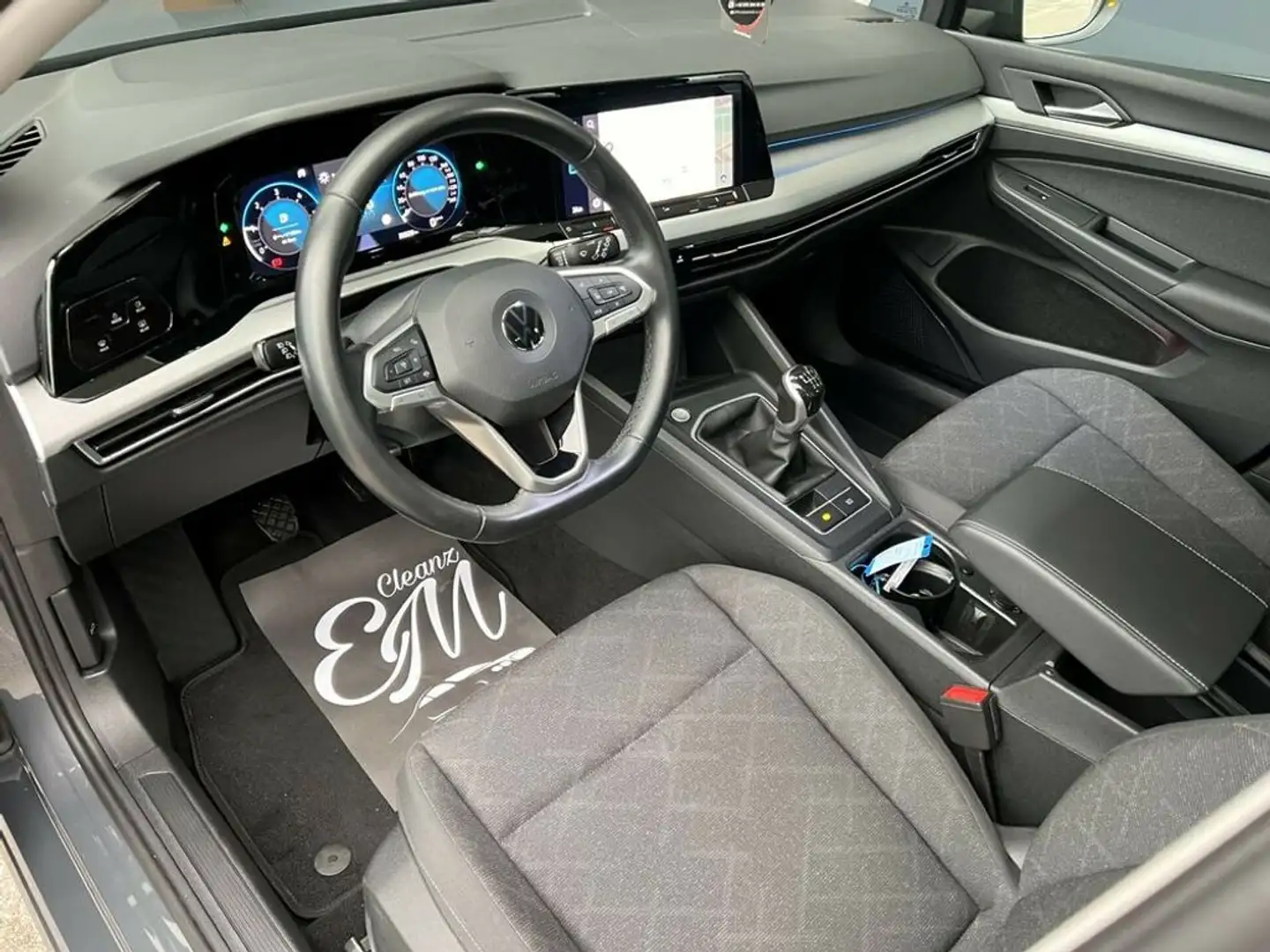 Vehicle image, number 9