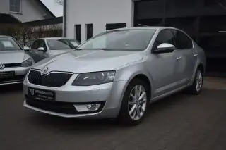 Vehicle image thumbnail, number 3
