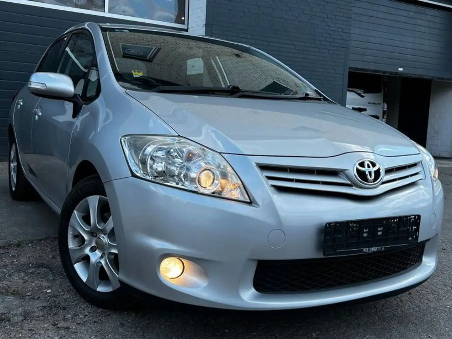 Vehicle image, number 3