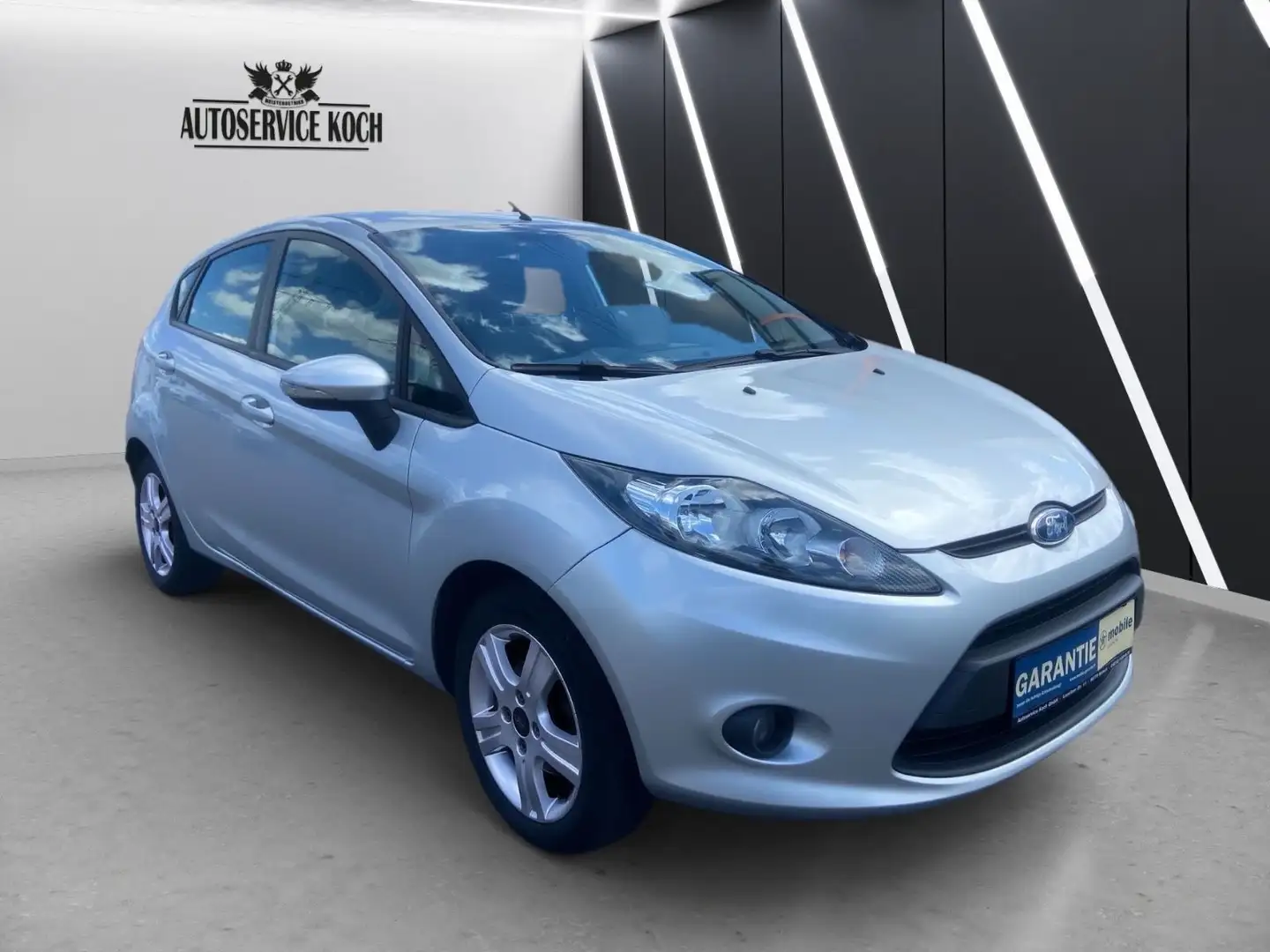 Vehicle image, number 3