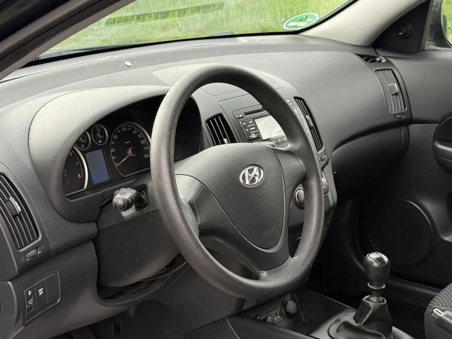 Vehicle image, number 14