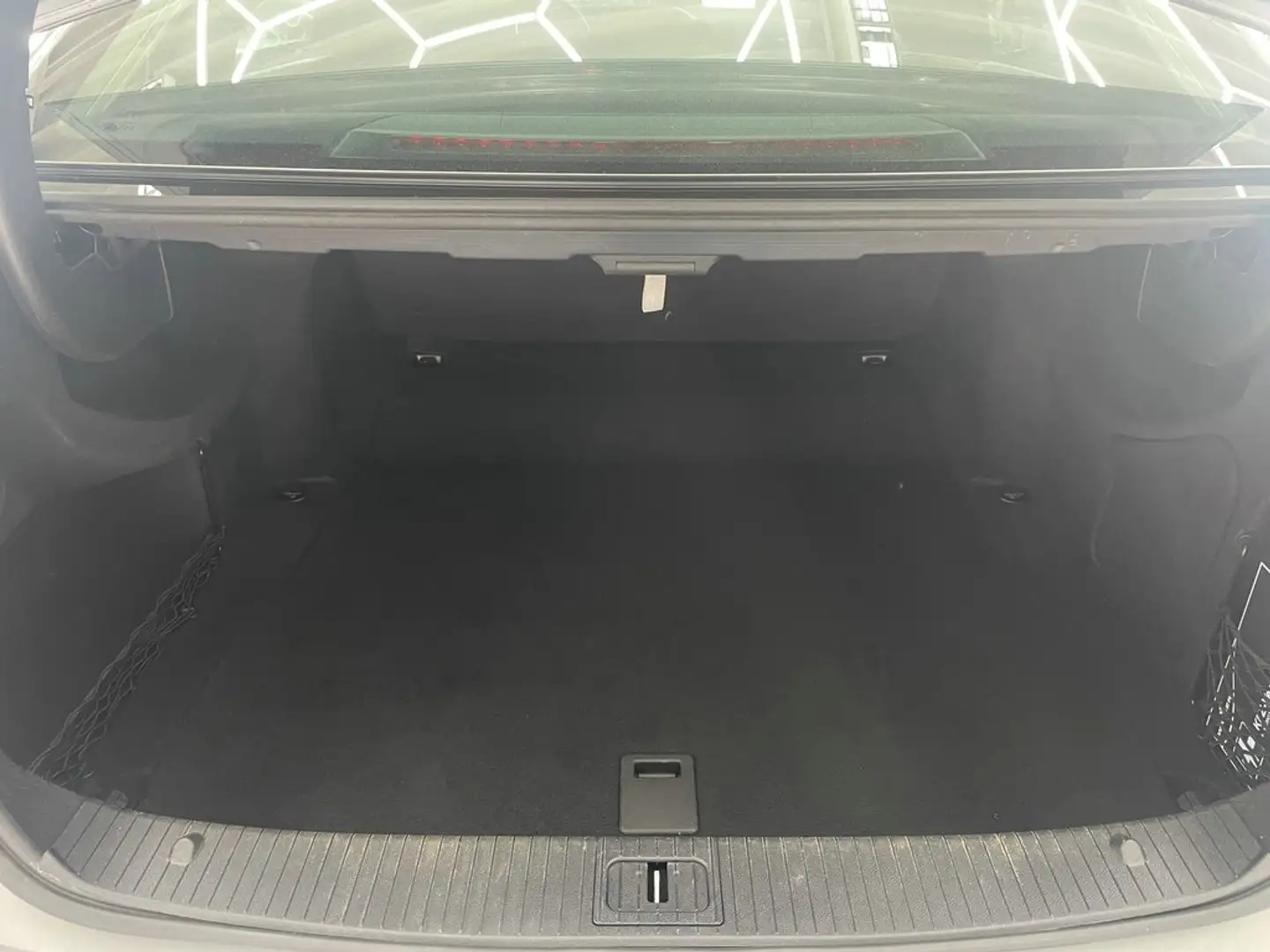Vehicle image, number 3