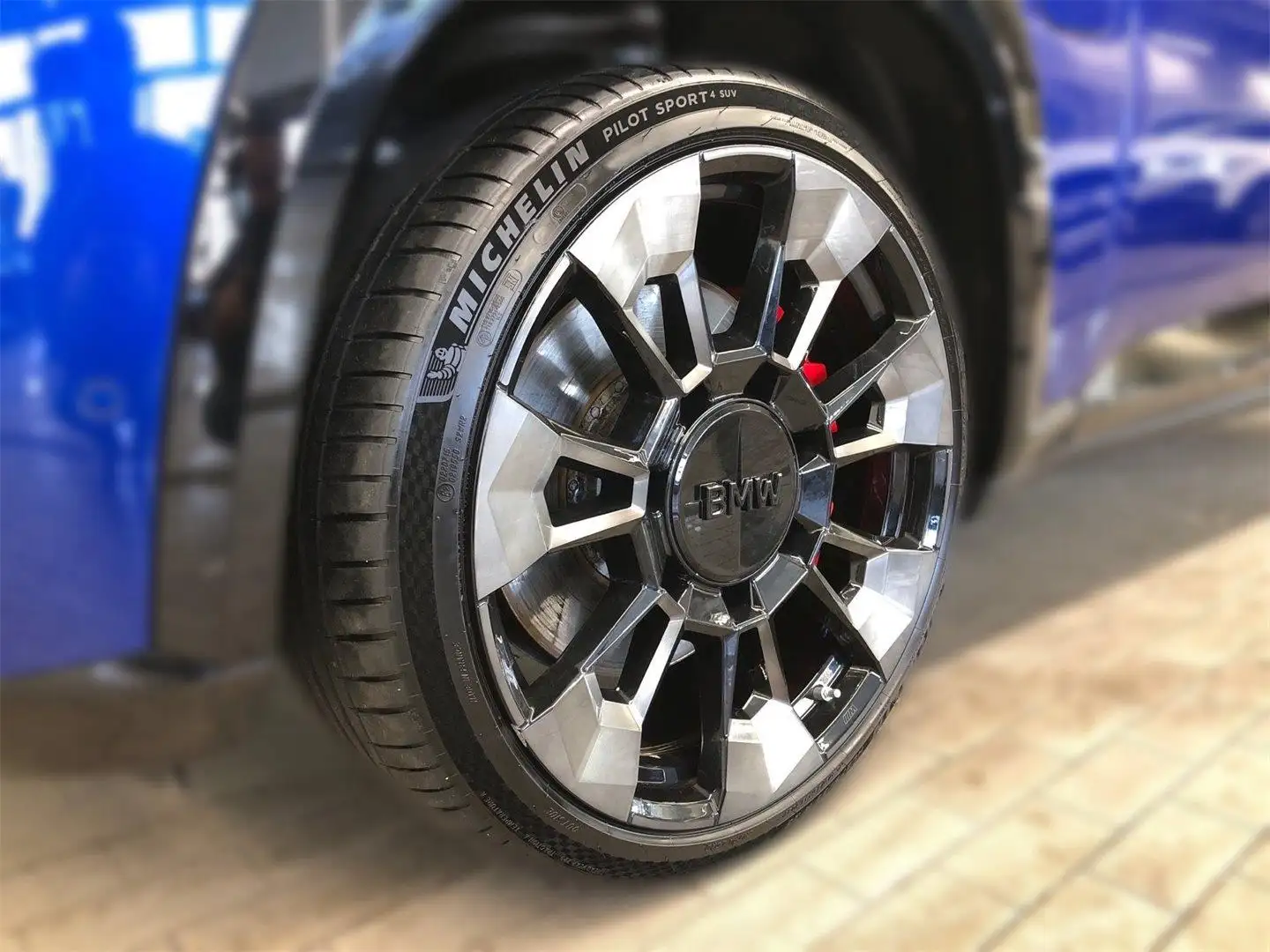 Vehicle image, number 3