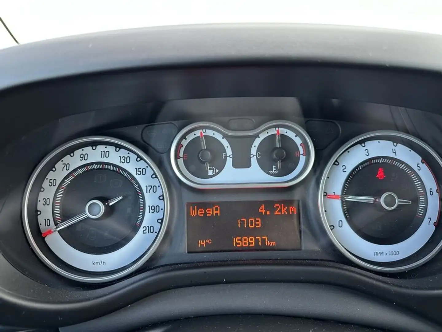 Vehicle image, number 7