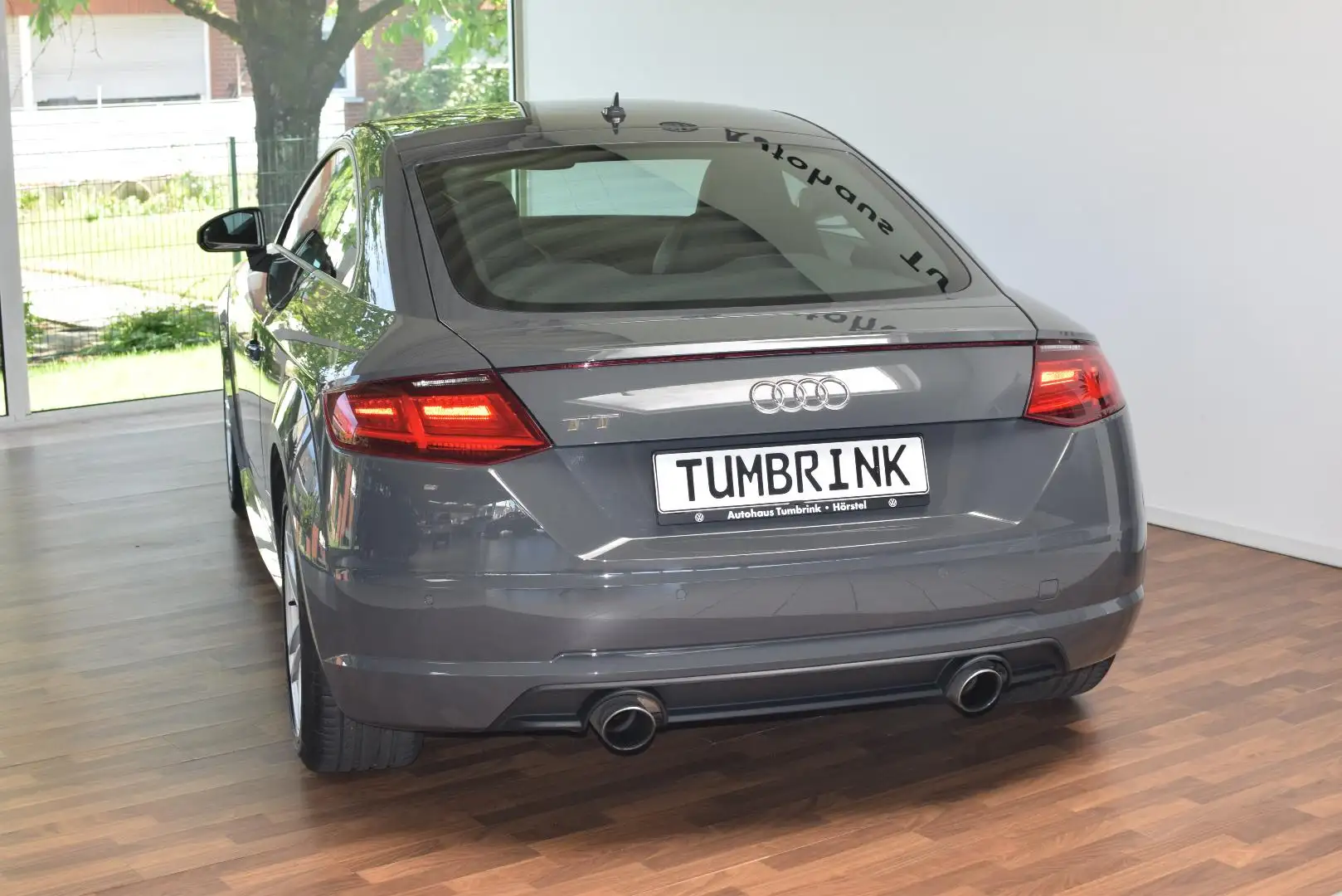 Vehicle image, number 7