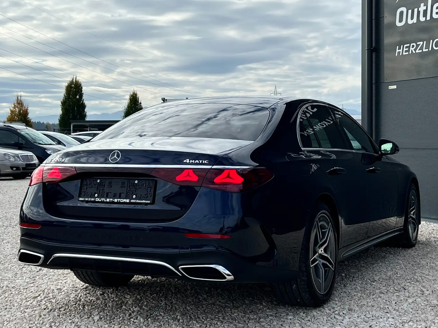 Vehicle image, number 9