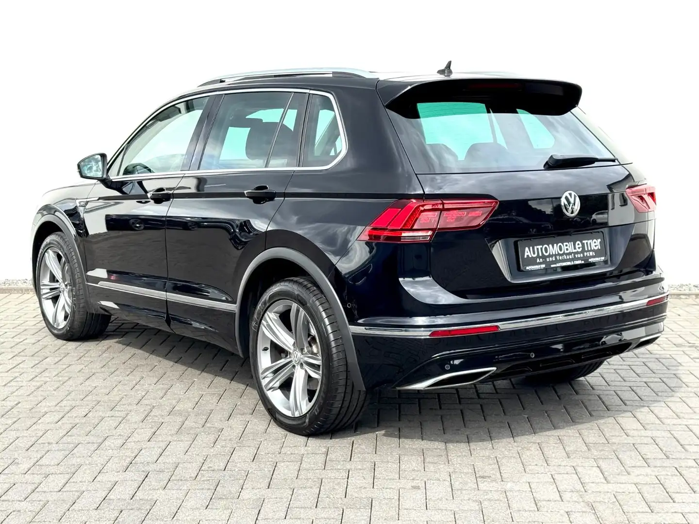Vehicle image, number 7