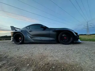 Vehicle image thumbnail, number 3