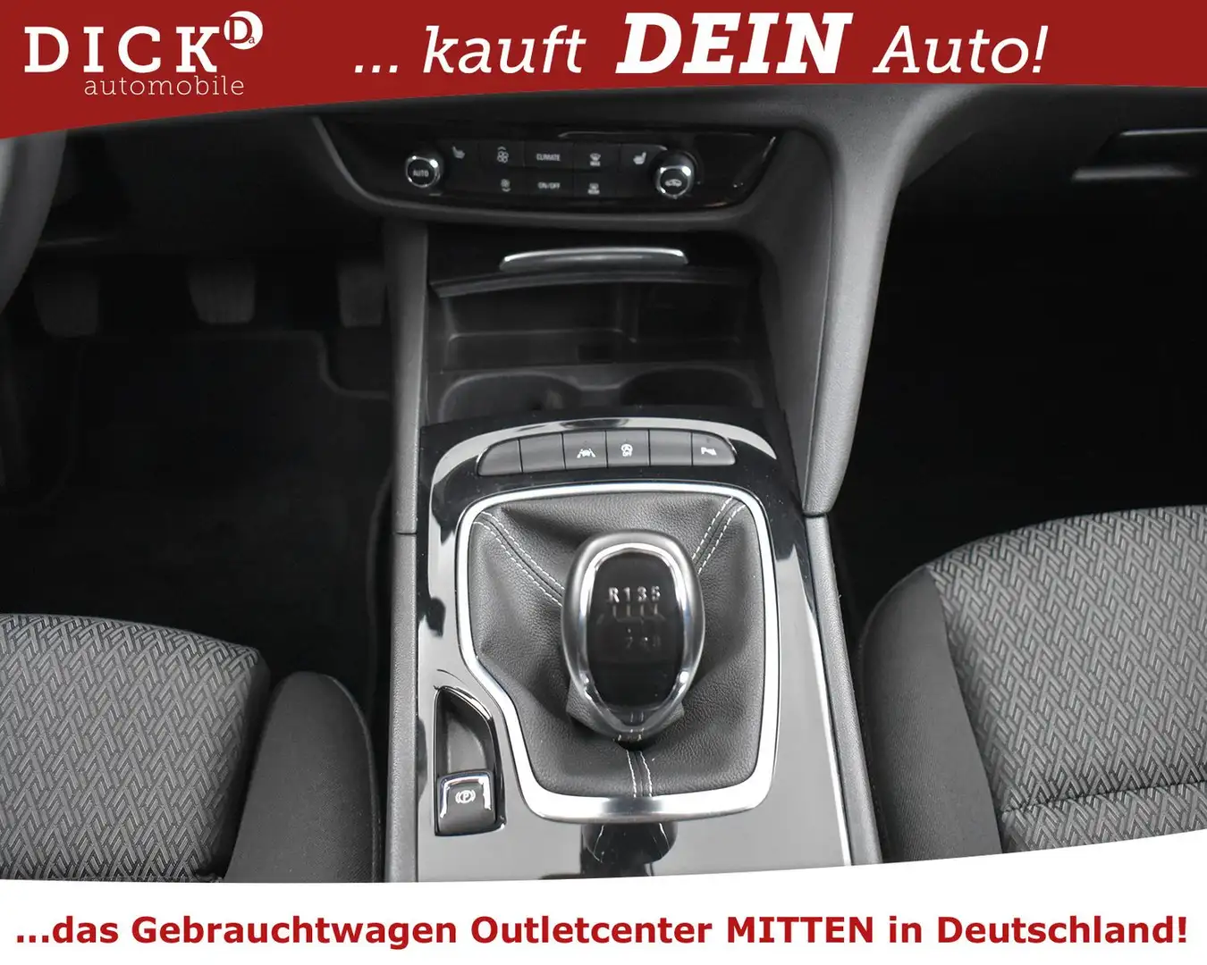 Vehicle image, number 16
