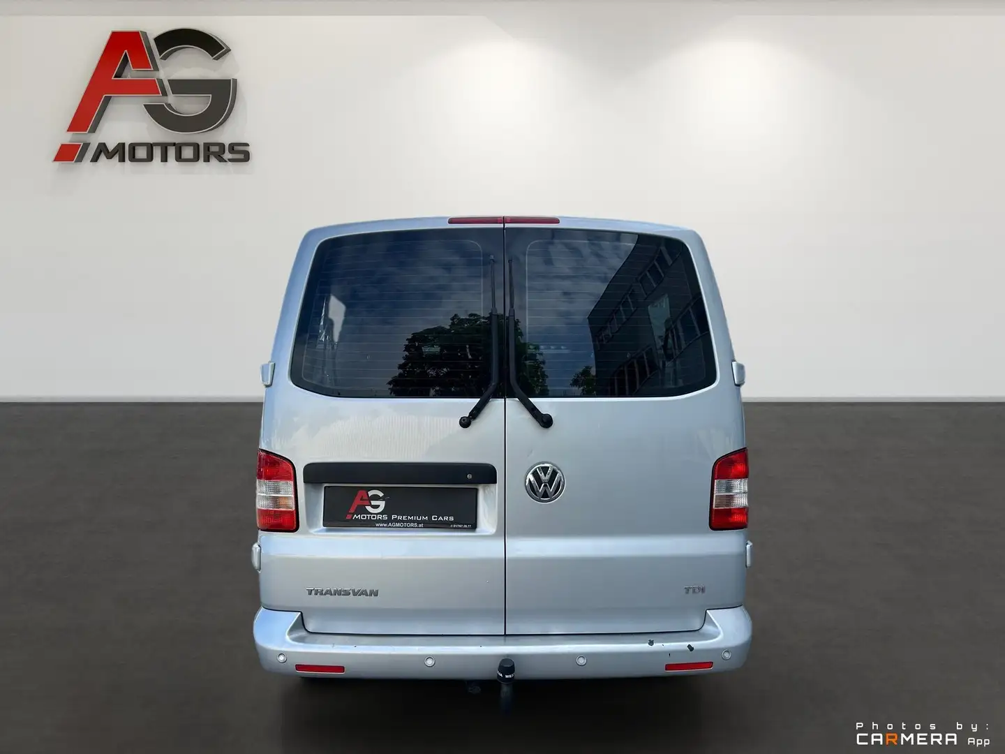 Vehicle image, number 6
