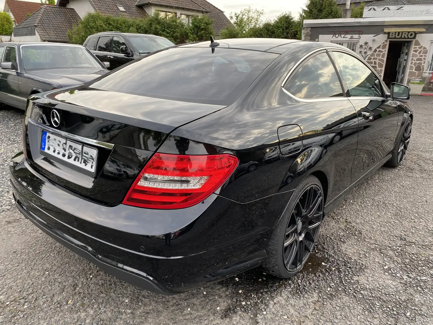 Vehicle image, number 5