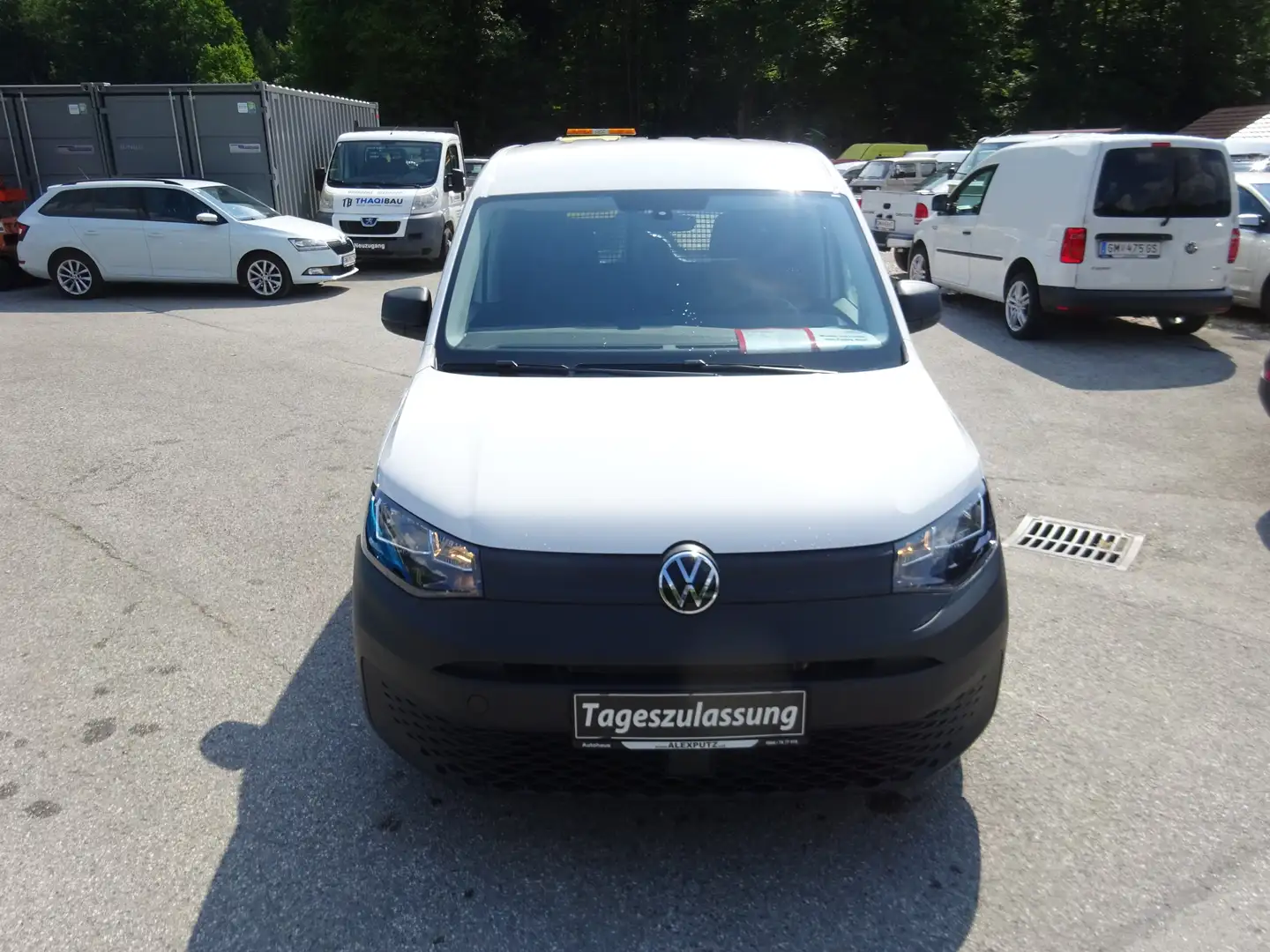 Vehicle image, number 2