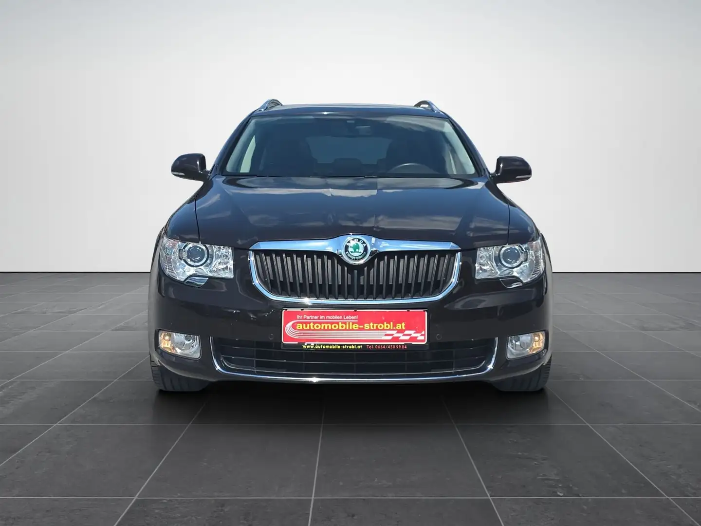 Vehicle image, number 2