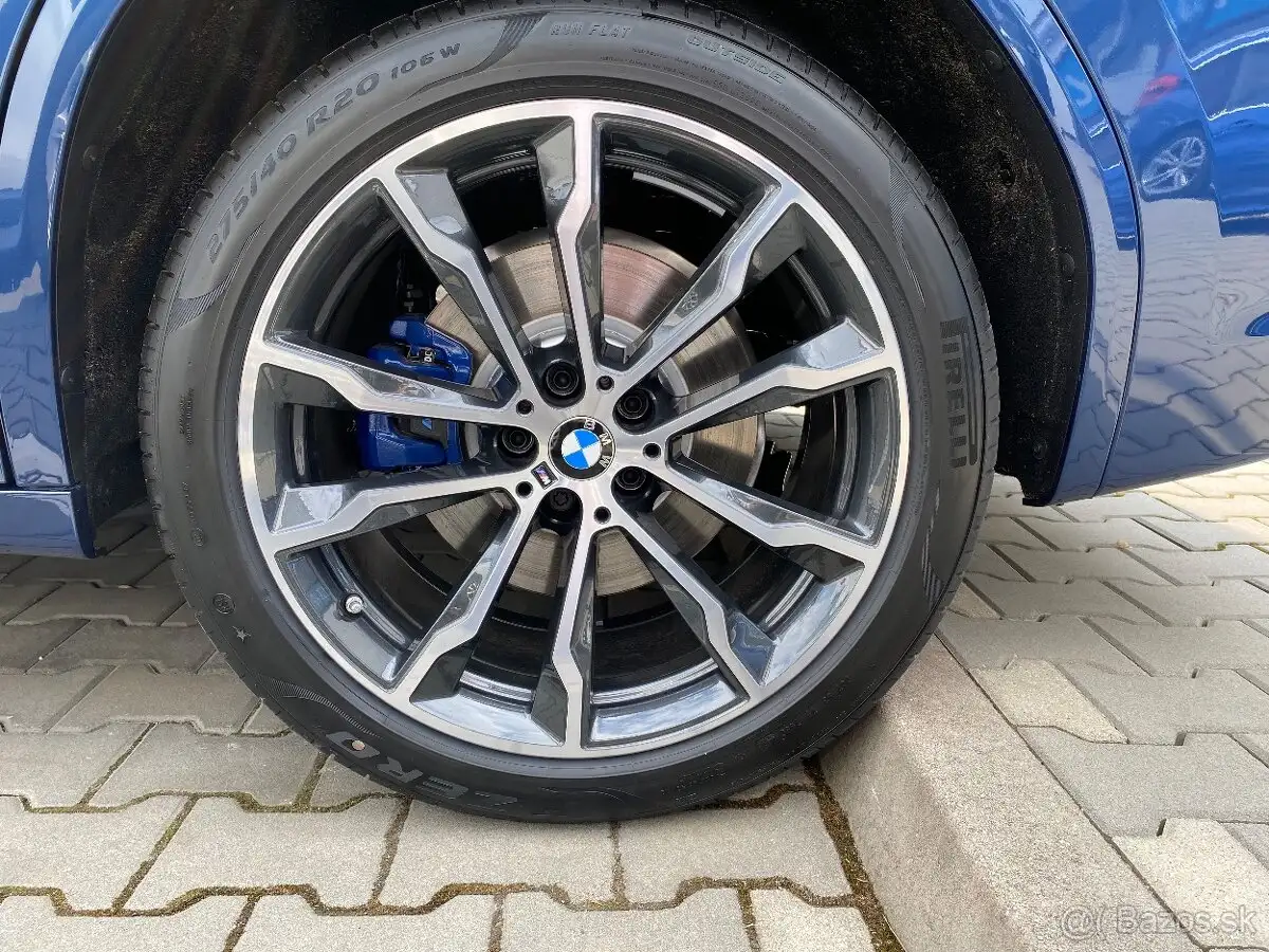 Vehicle image, number 16