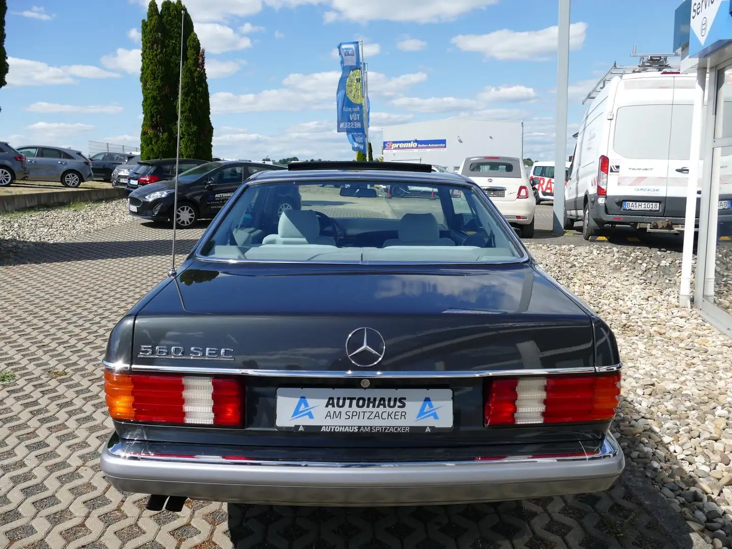 Vehicle image, number 7