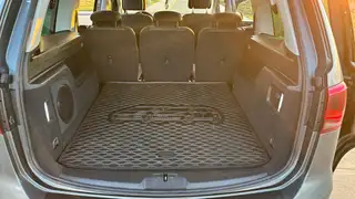 Vehicle image thumbnail, number 8