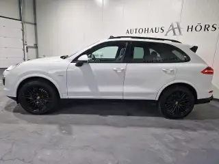Vehicle image thumbnail, number 5