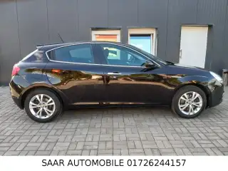 Vehicle image thumbnail, number 6