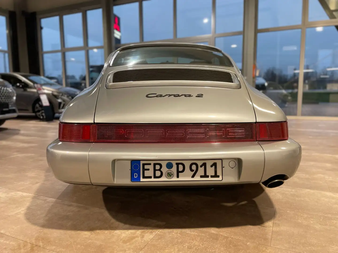 Vehicle image, number 6
