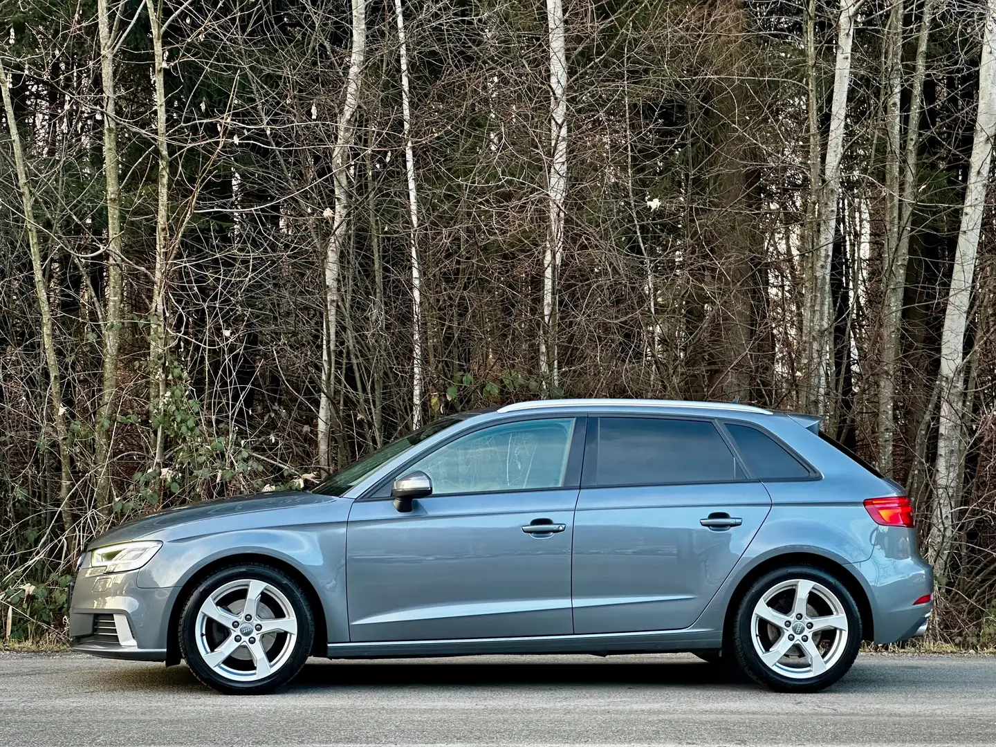 Vehicle image, number 6