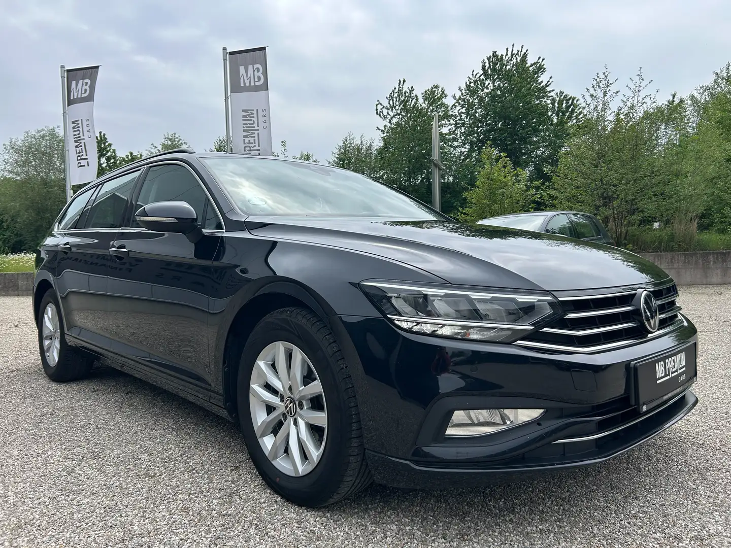 Vehicle image, number 8