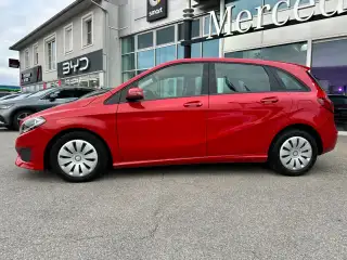 Vehicle image thumbnail, number 3