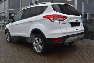 Vehicle image thumbnail, number 4