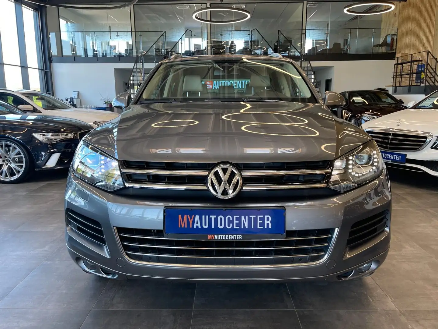 Vehicle image, number 2