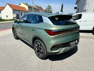 Vehicle image thumbnail, number 4