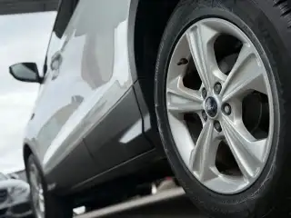 Vehicle image thumbnail, number 7