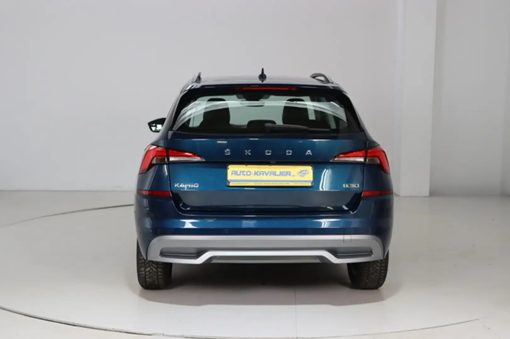 Vehicle image, number 5