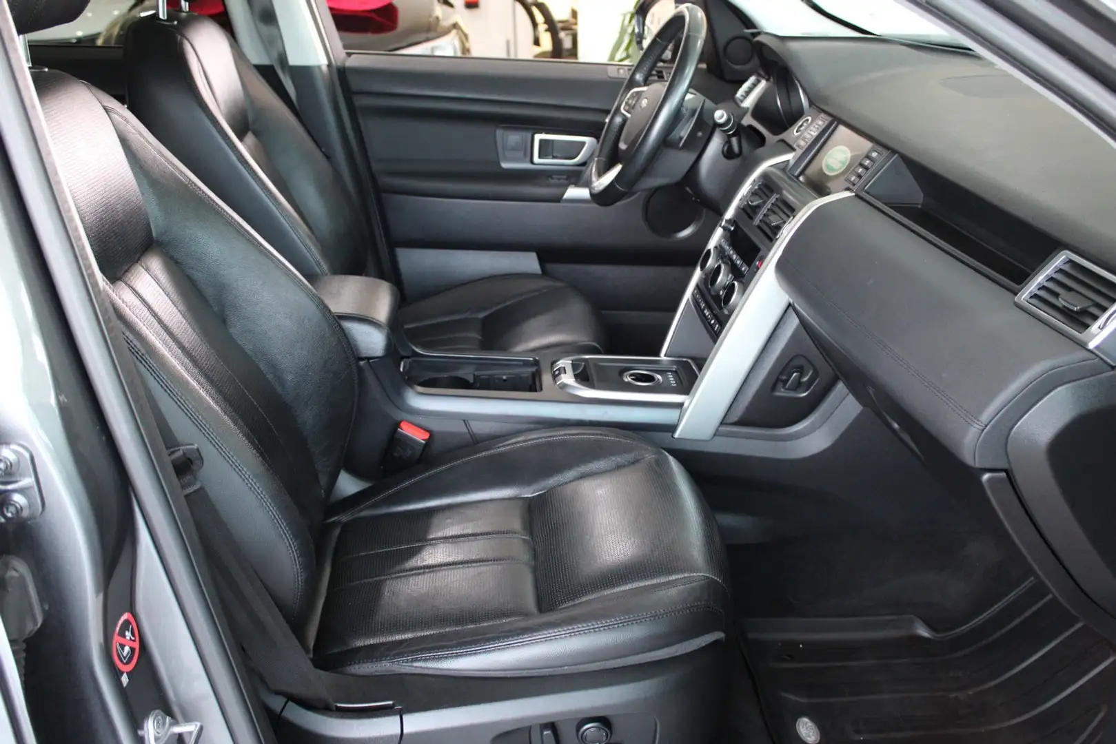 Vehicle image, number 9