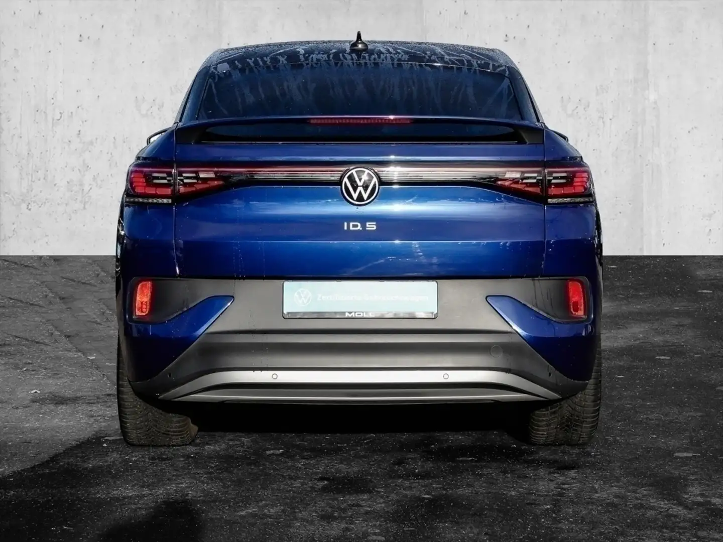Vehicle image, number 8
