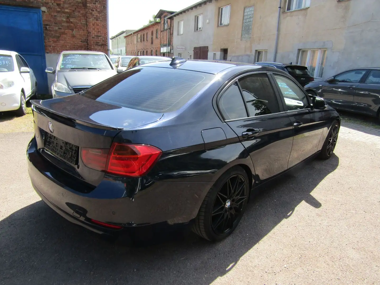 Vehicle image, number 5