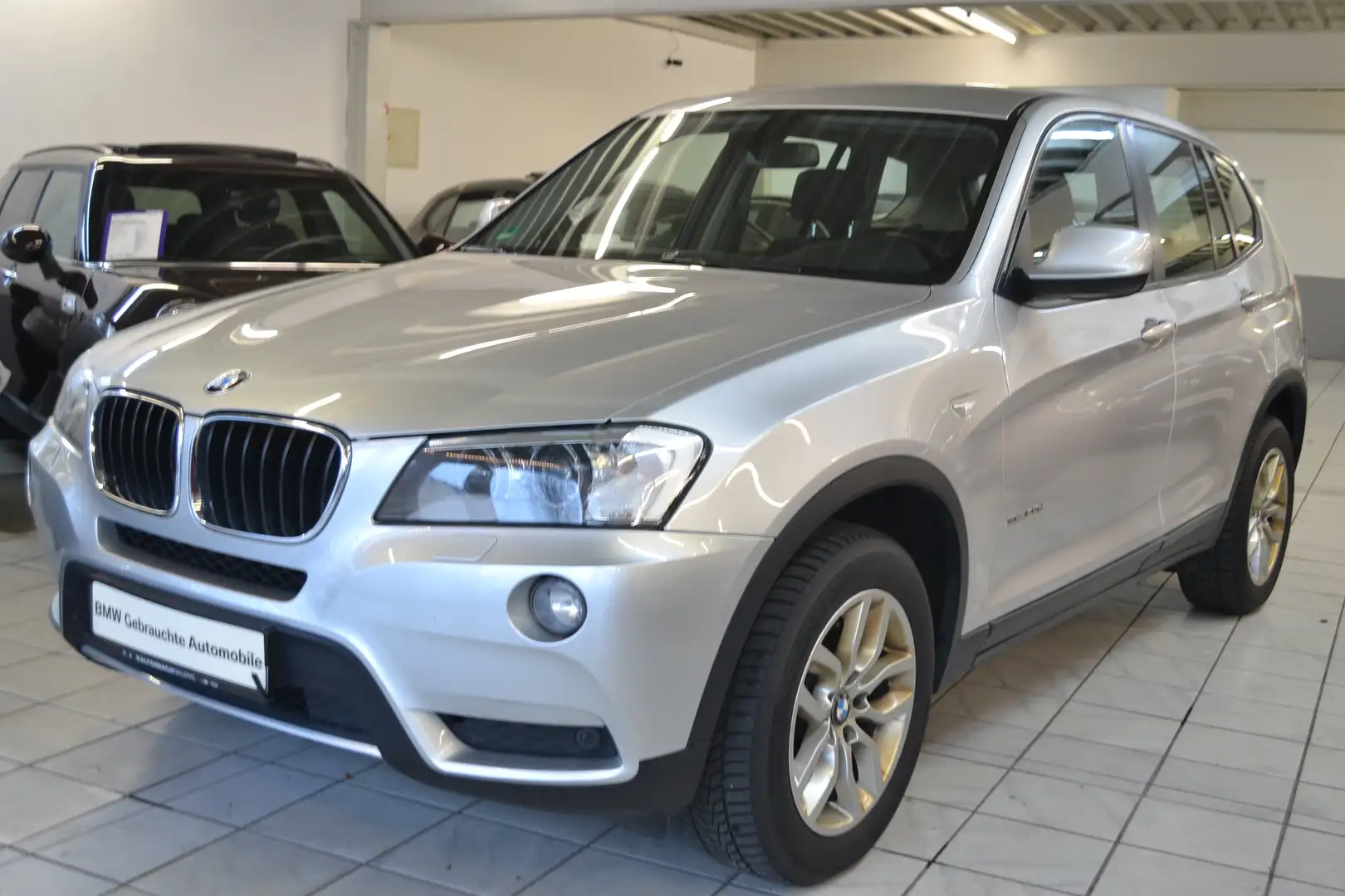 Vehicle image, number 13