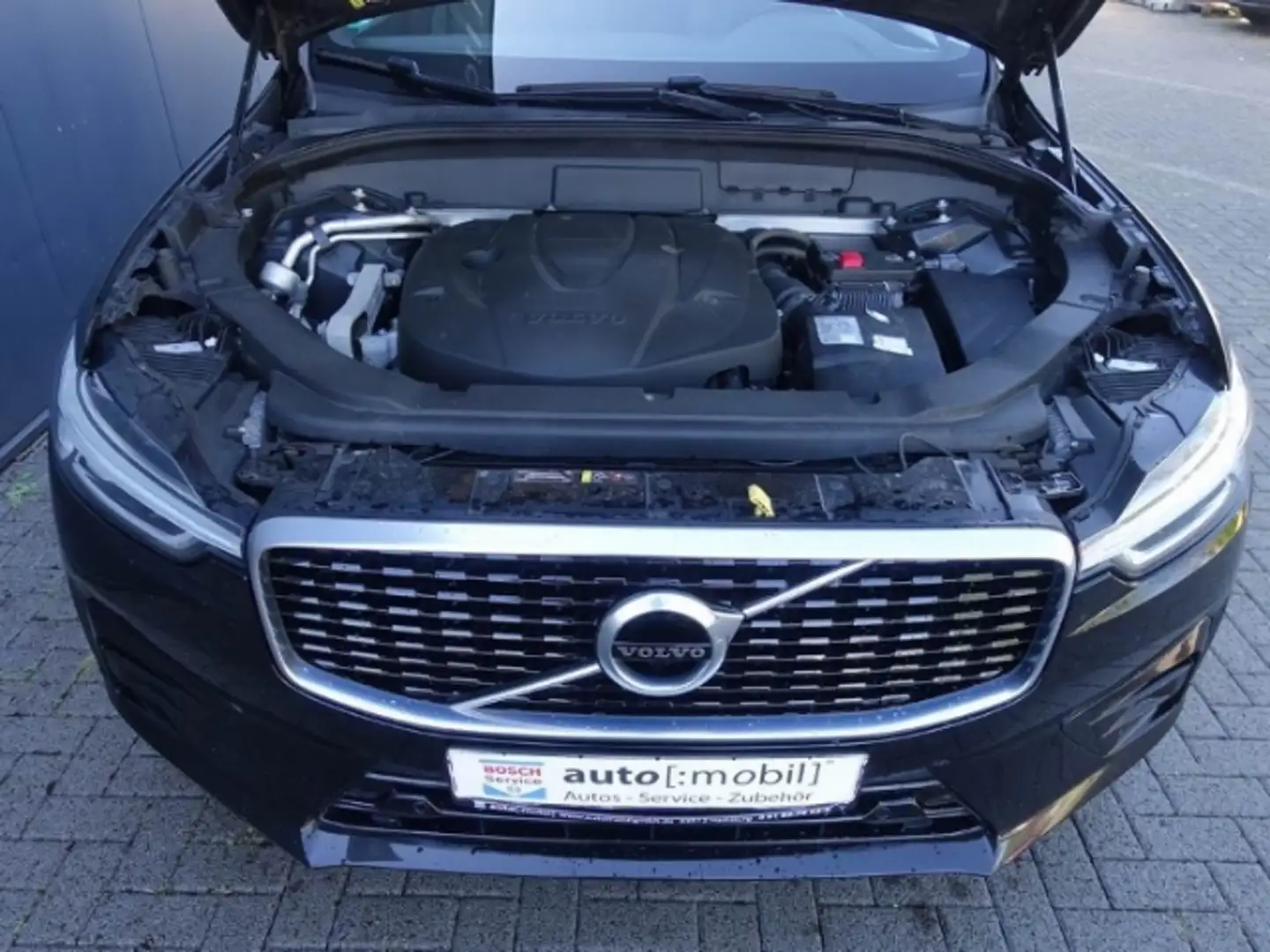 Vehicle image, number 9
