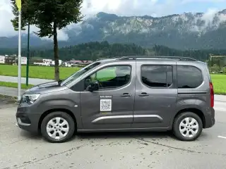 Vehicle image thumbnail, number 2