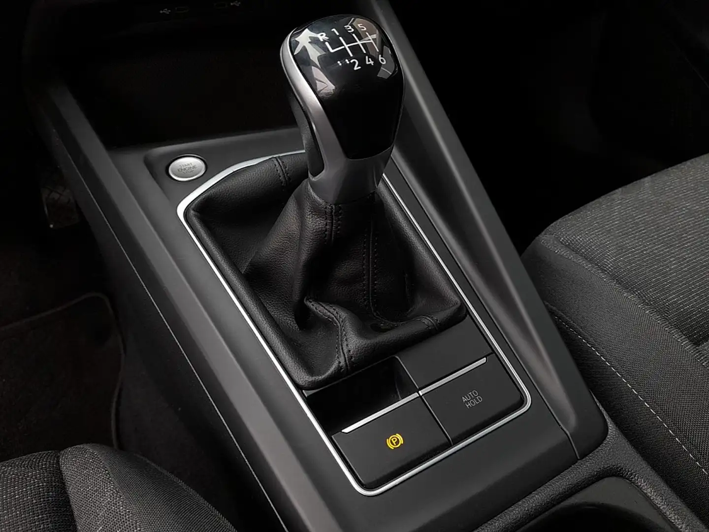 Vehicle image, number 9